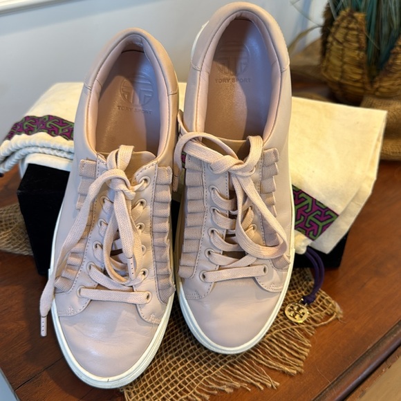 TORY BURCH RUFFLE SNEAKER Pink Leather Size 7.5 - Picture 5 of 10